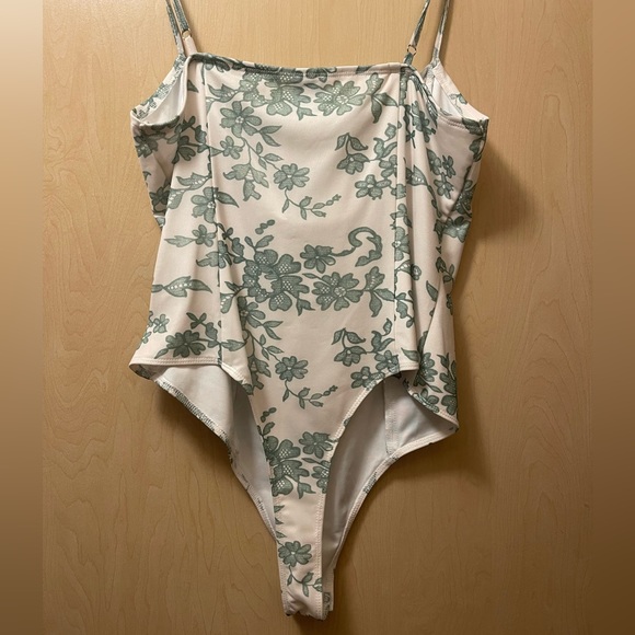 Princess Polly Jesson Bodysuit - Picture 6 of 6